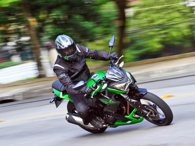 Kawasaki Z300 Prova Que Tamanho Não é Documento Shopcar